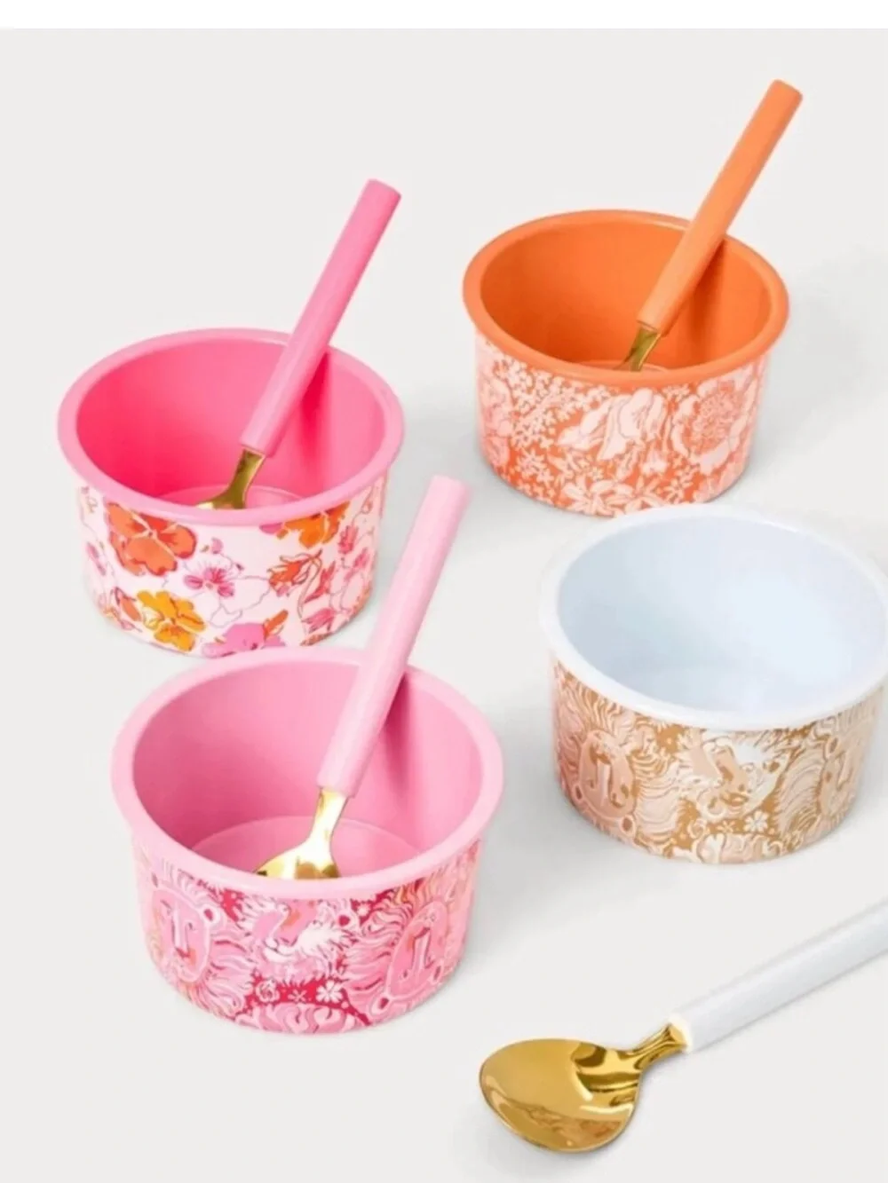 Lilly Pulitzer set four